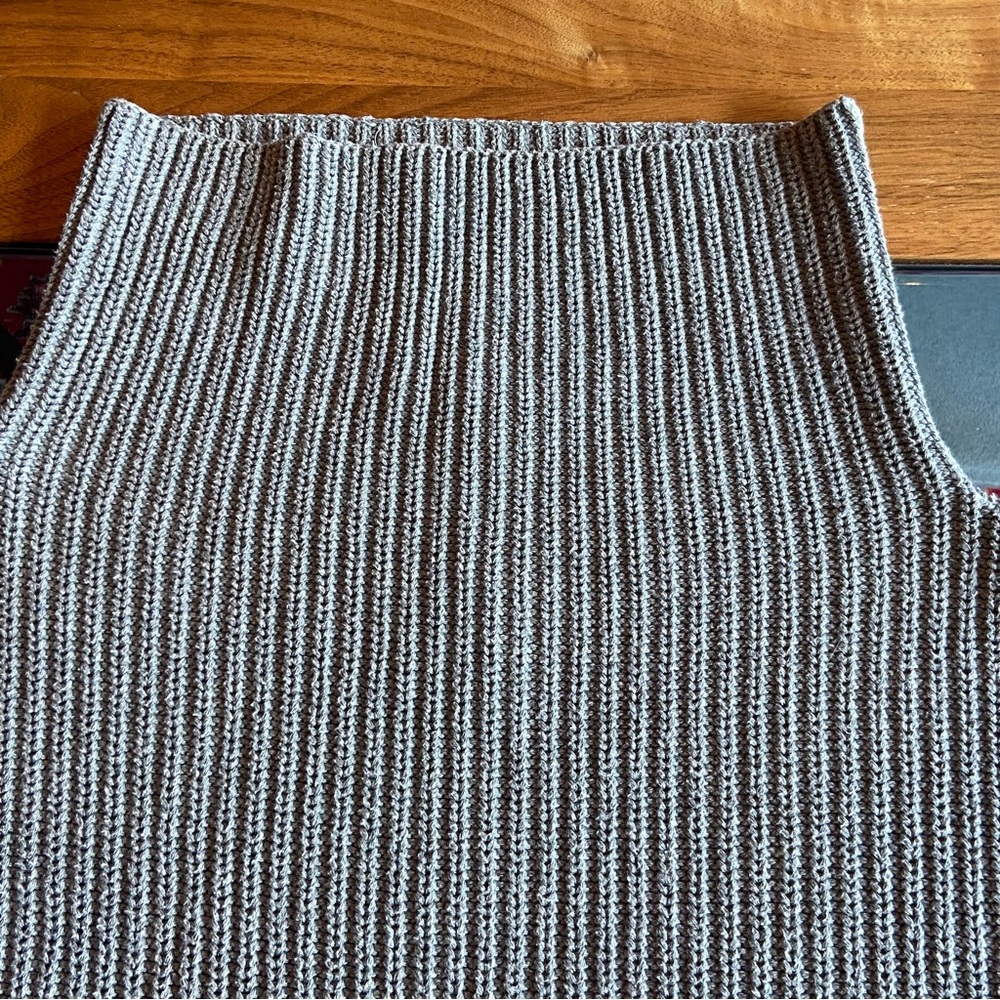 Lord & Taylor Gray Ribbed Sweater - Picture 2 of 8